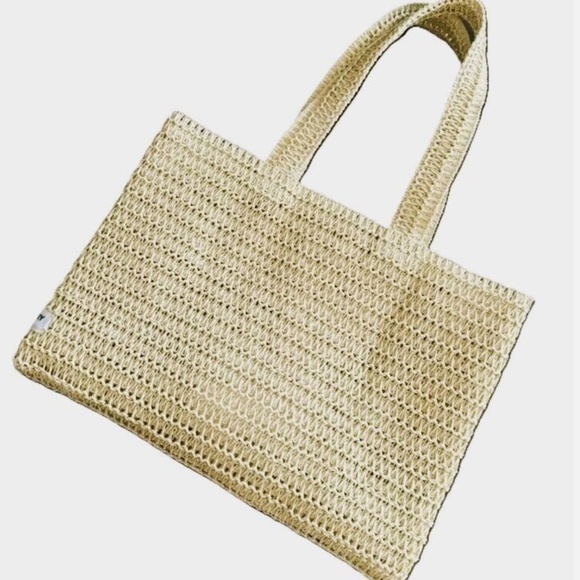 BURBERRY Goddess Tote Bag Raffia Straw Beach NEW - Picture 2 of 6